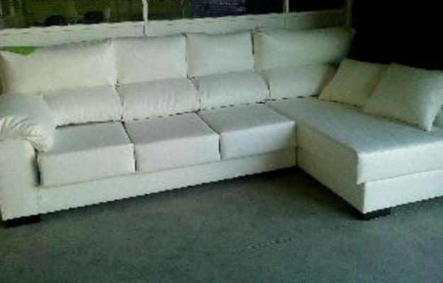 SOFA 3 PLAZAS MAS CHAISELOGUE PIEL FLOR 999 EUROS