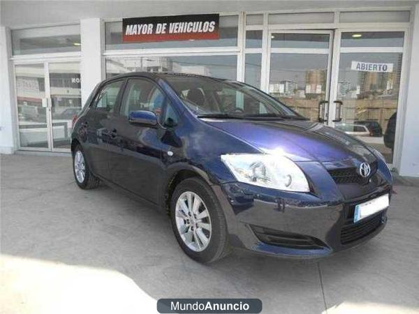 Toyota Auris 1.4 VVTi Luna