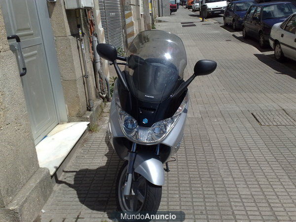 Piaggio X8 de 125 c.c.