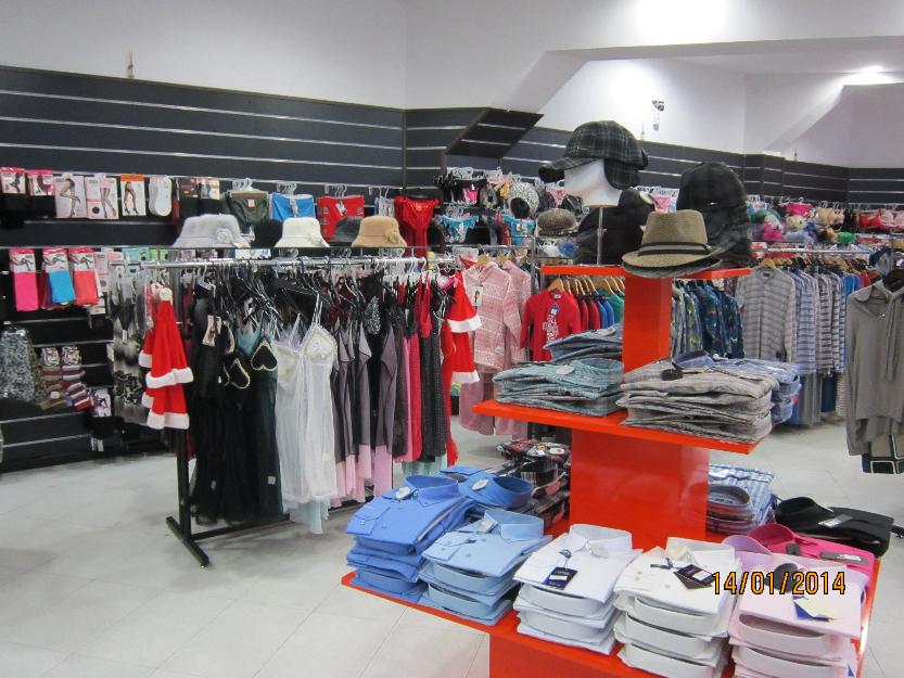 tienda de ropa fantástica en alquiler