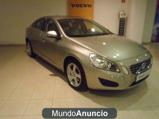 Volvo S60 D3 MOMENTUM