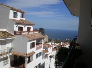 Apartamento con 3 dormitorios se vende en Benalmadena Pueblo, Costa del Sol