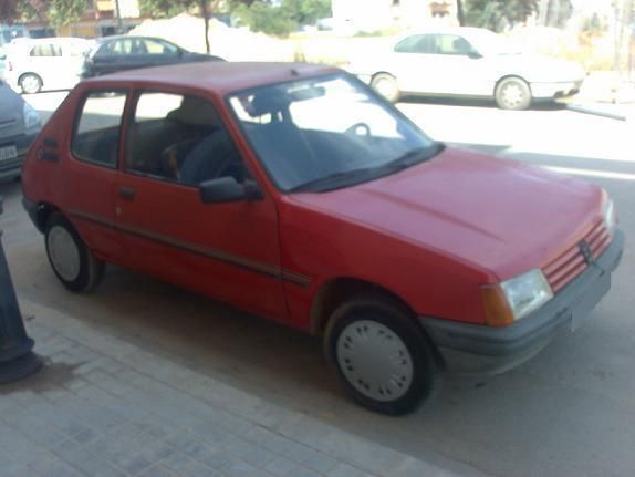 Peugeot 205