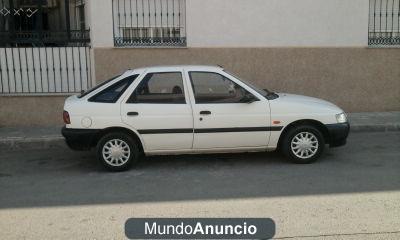 VENDO FORD ESCORT 1.4