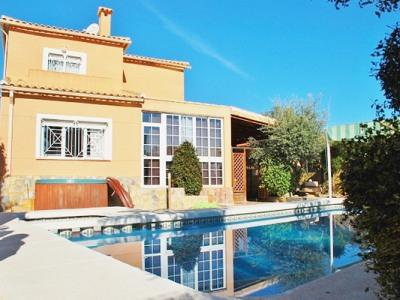 4b  , 4ba   in L'Alfas Del Pi,  Costa Blanca South   - 295000  EUR