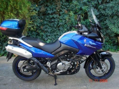 VENDO SUZUKI V-STROM DL 650 IMPECABLE!!