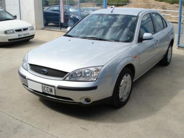 Venta de Ford Mondeo 1.8 I Trend '03 en Huesca