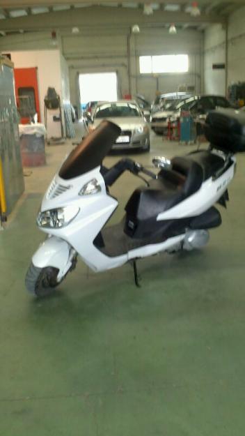 Moto daelim s2 250cc