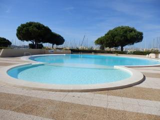 Apartamento en residencia : 4/4 personas - piscina - junto al mar - port camargue  gard  languedoc-rosellon  francia