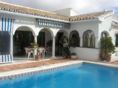 Chalet con 3 dormitorios se vende en Mijas Costa, Costa del Sol