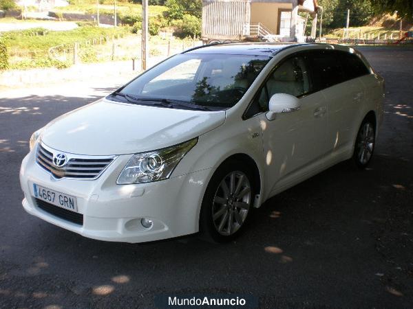 TOYOTA AVENSIS CROSS SPORT