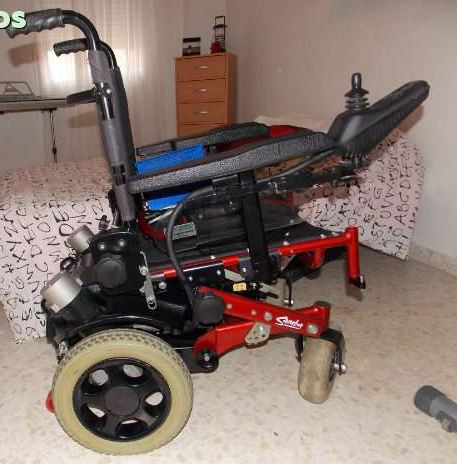 vendo silla de ruedas electrica con garantía