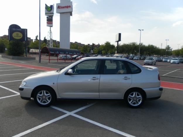 2003 Seat Cordoba 1.9 Tdi llantas momo Tel-669529012