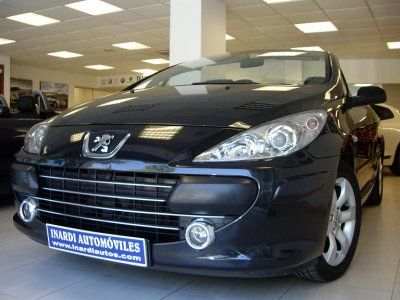 PEUGEOT 307 CC 2.0 AUTOMáTICO, GPS, CUERO, MODELO NUEVO, FULL EQUIP !! - Barcelona