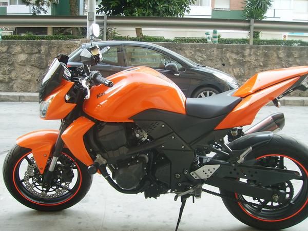 se vende kawasaki z750