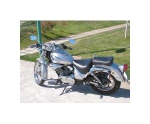 SUZUKI INTRUDER 250