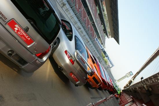 Conducir un Ferrari en el circuito del Jarama ! FORMULA GT