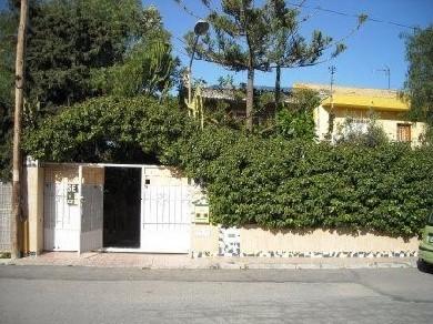 Chalet con 4 dormitorios se vende en Los Alcazares, Costa Calida