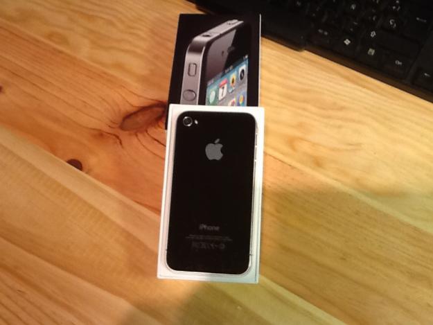 iphone 4 16gb + regalos