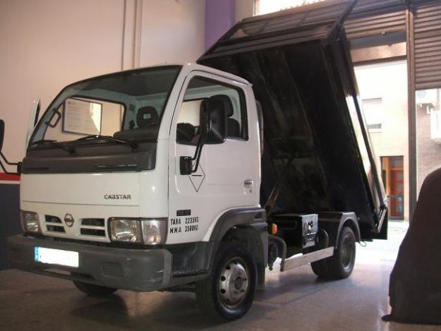 NISSAN CABSTAR CAJA BACULANTE