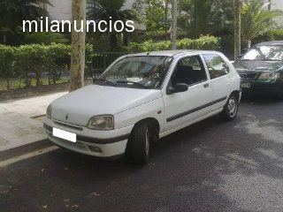 se vende renault clio año 1998 gasolina