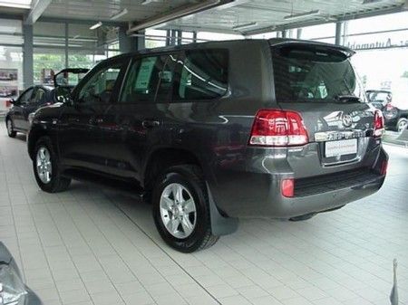 TOYOTA LAND CRUISER  200 4.5 D-4D V8 GERENCIA - Lleida