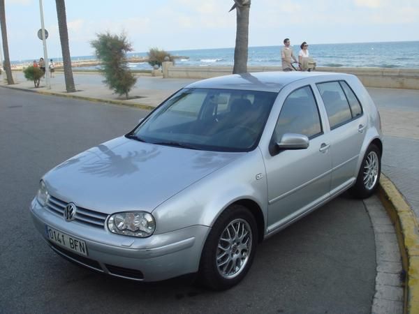 Vendo Volkswagen Golf 1.8 GTI