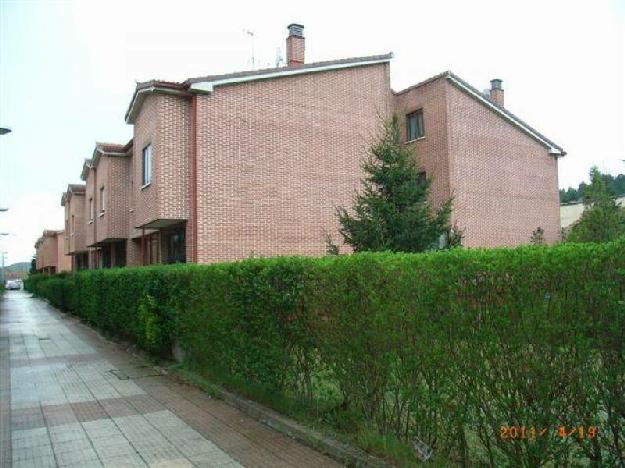 Casa adosada en Aguilar de Campoo