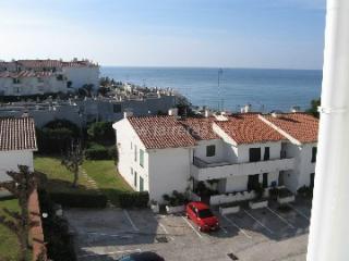 Estudio : 2/2 personas - piscina - junto al mar - vistas a mar - sitges  barcelona (provincia de)  cataluna  espana