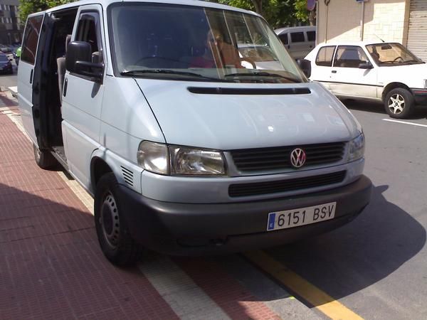 FURGONETA WOLKSVAGEN EUROVAN TDI 2.500 AÑO 2002