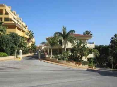 Apartamento con 2 dormitorios se vende en Benalmadena Costa, Costa del Sol