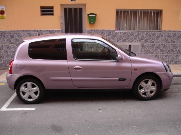 VENDO RENAULT CLIO