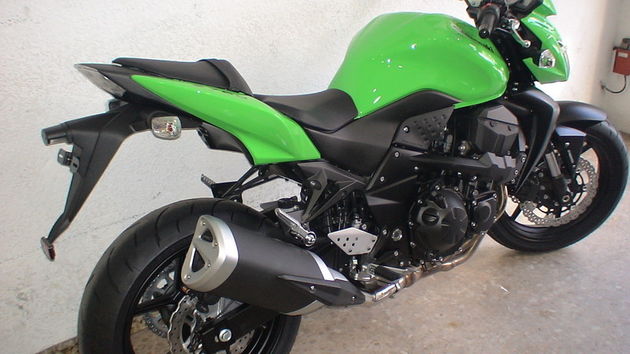 KAWASAKI Z 750  PARA CARNET A2