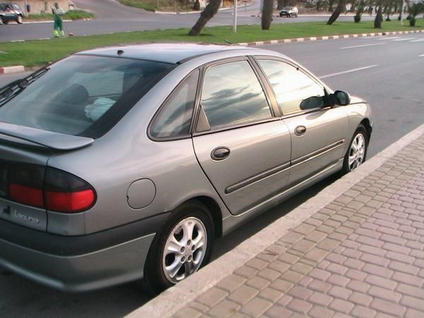 Vende Renault Laguna, 2.2 dt, rxe,