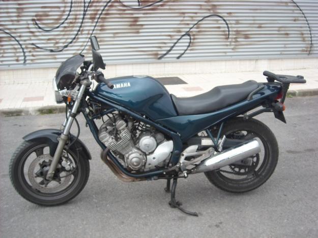 Yamaha XJ 600-Naked (Diversion).