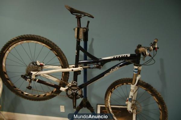 Bicicleta Titus Rockstar 29er 2010