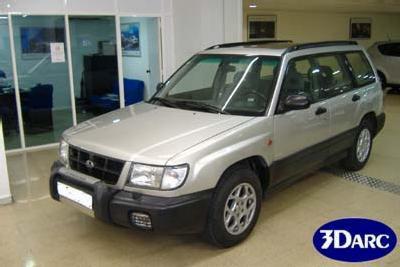 Venta de coche Subaru Forester 2.0 SLX '00 en Barcelona