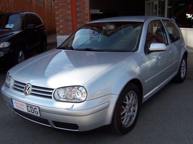 VOLKSWAGEN GOLF IV 1.8 i 150 cv