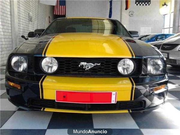 Ford MUSTANG STYLE 80s V6