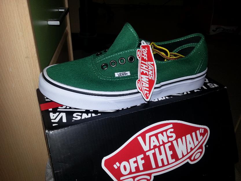 Vans, urge venta.