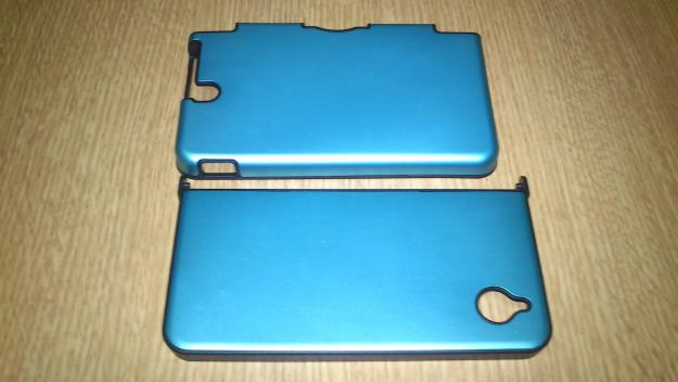 Funda azul aluminio nintendo dsi xl--nueva