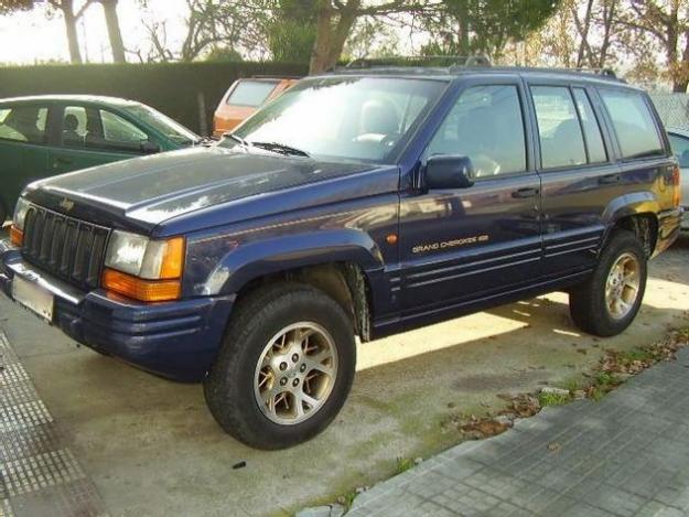 Venta de coche Jeep FRAND CHEROKEE 5.2 '96 en Palau De Plegamans