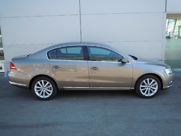 Volkswagen Passat 2.0 TDI 140 DSG Highline BlueMotion Tech, 27.500€