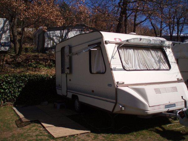 Caravana adria 420  prima - con papeles -  en perfecto estado