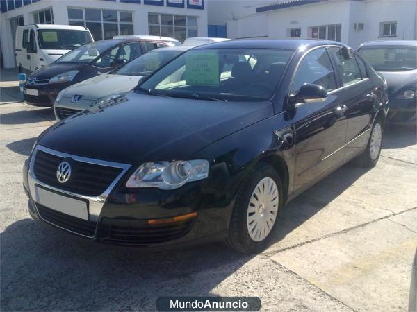 VOLKSWAGEN - PASSAT 1. 9 TDI TRENLINE