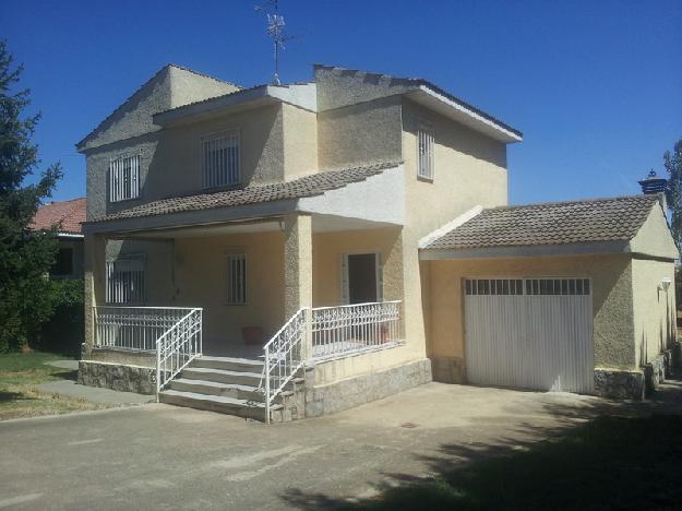 Chalet en Carbajosa de la Sagrada