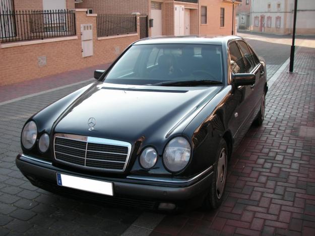 mercedes E300TURBODIESEL 177CV CLASIC