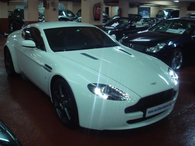 ASTON MARTIN VANTAGE V8 385 cv