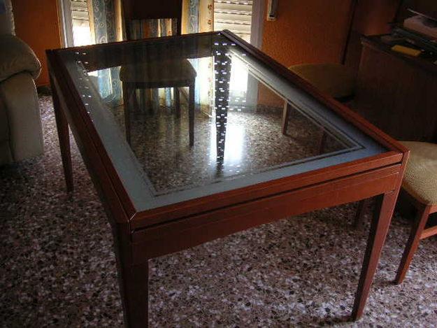 Vendo MESA con doble cristal deslizante