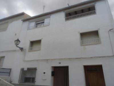 5b  , 3ba   in Ayora,  Valencia And Costa del Azahar   - 190000  EUR